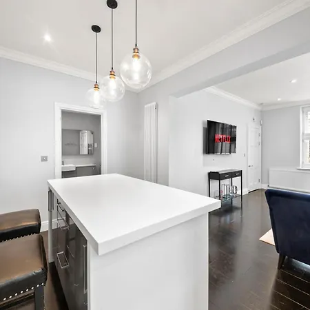 Sg, Prime South Kensington Luxury Suite Лондон Экстерьер фото